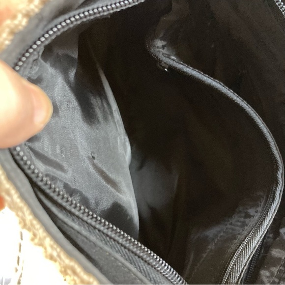 Crochet Shoulder Purse - Picture 7 of 11